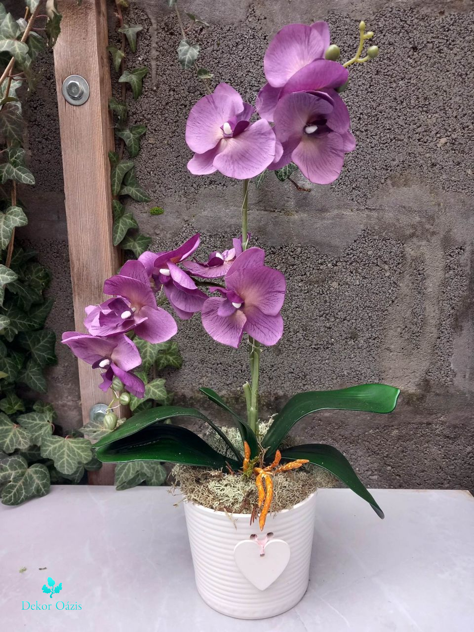 Gondozásmentes lila orchidea kerámia kaspóban leddel