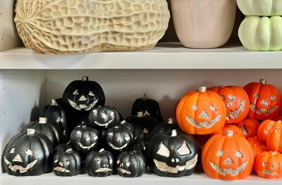 Halloween tökök 3D-s gipsz dísz - Több szín és méret