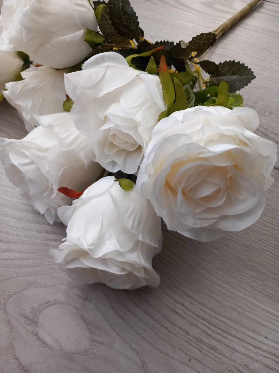 Fehér rózsa csokor x 7 50 cm - Fehér