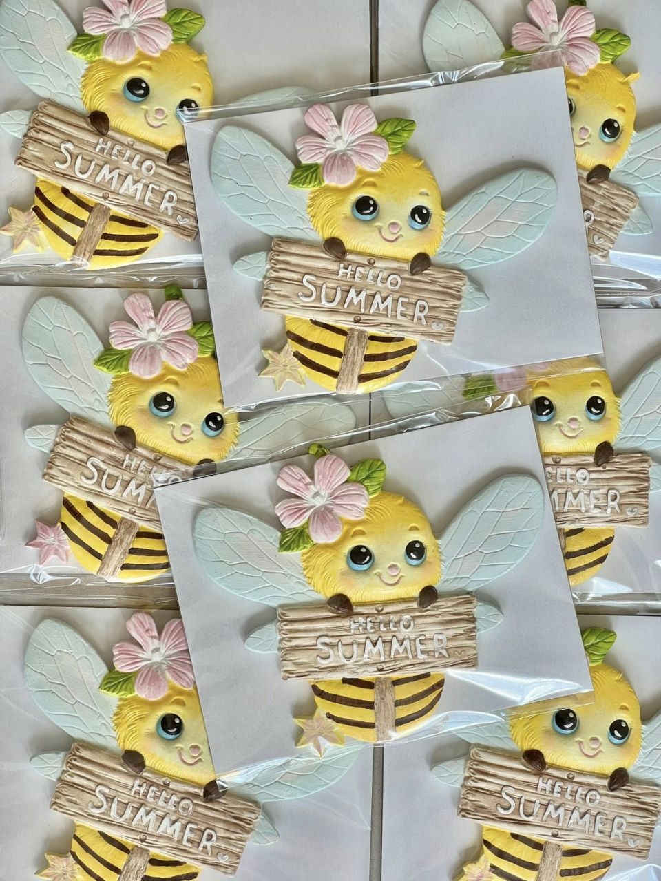 Gipsz lapos méhecske Hello Summer 1