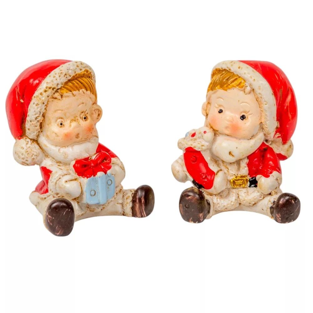 Gyerek figura piros sapis 3cm - 2 féle Gyerek figura piros sapis 3cm - 2 féle