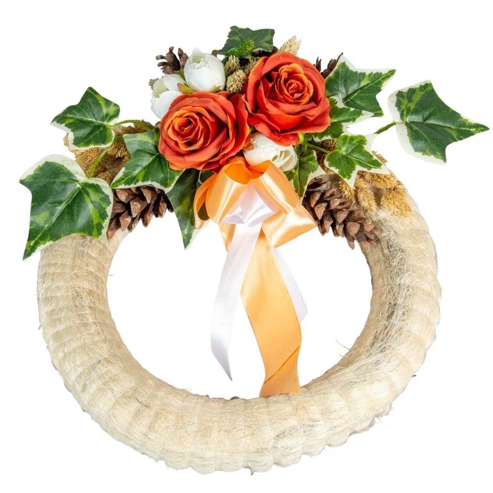 Szizálos szalma koszorú selyemvirág és szárazvirág díszítéssel 35cm Szizálos szalma koszorú selyemvirág és szárazvirág díszítéssel 35cm