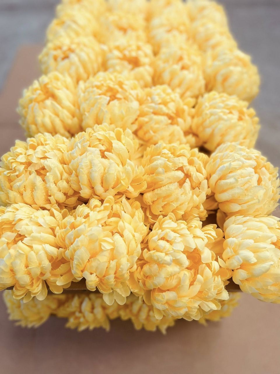 Óriás creamis virágfej 14 cm - 7 színben