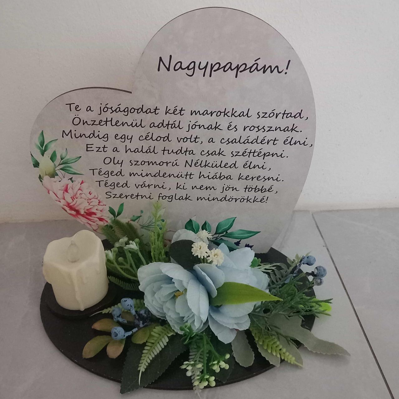 Fa kegyeleti talpas dísz mécsessel - Nagypapám Fa kegyeleti talpas dísz mécsessel - Nagypapám