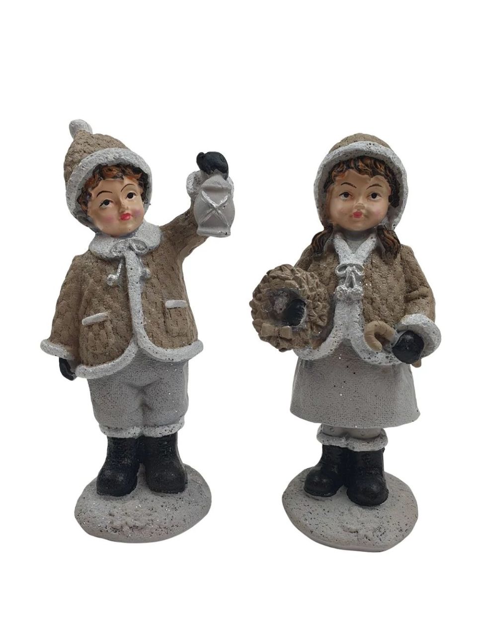 Drapp kötött kabátos téli figura 16,5 cm- 2 féle Drapp kötött kabátos téli figura 16,5 cm- 2 féle