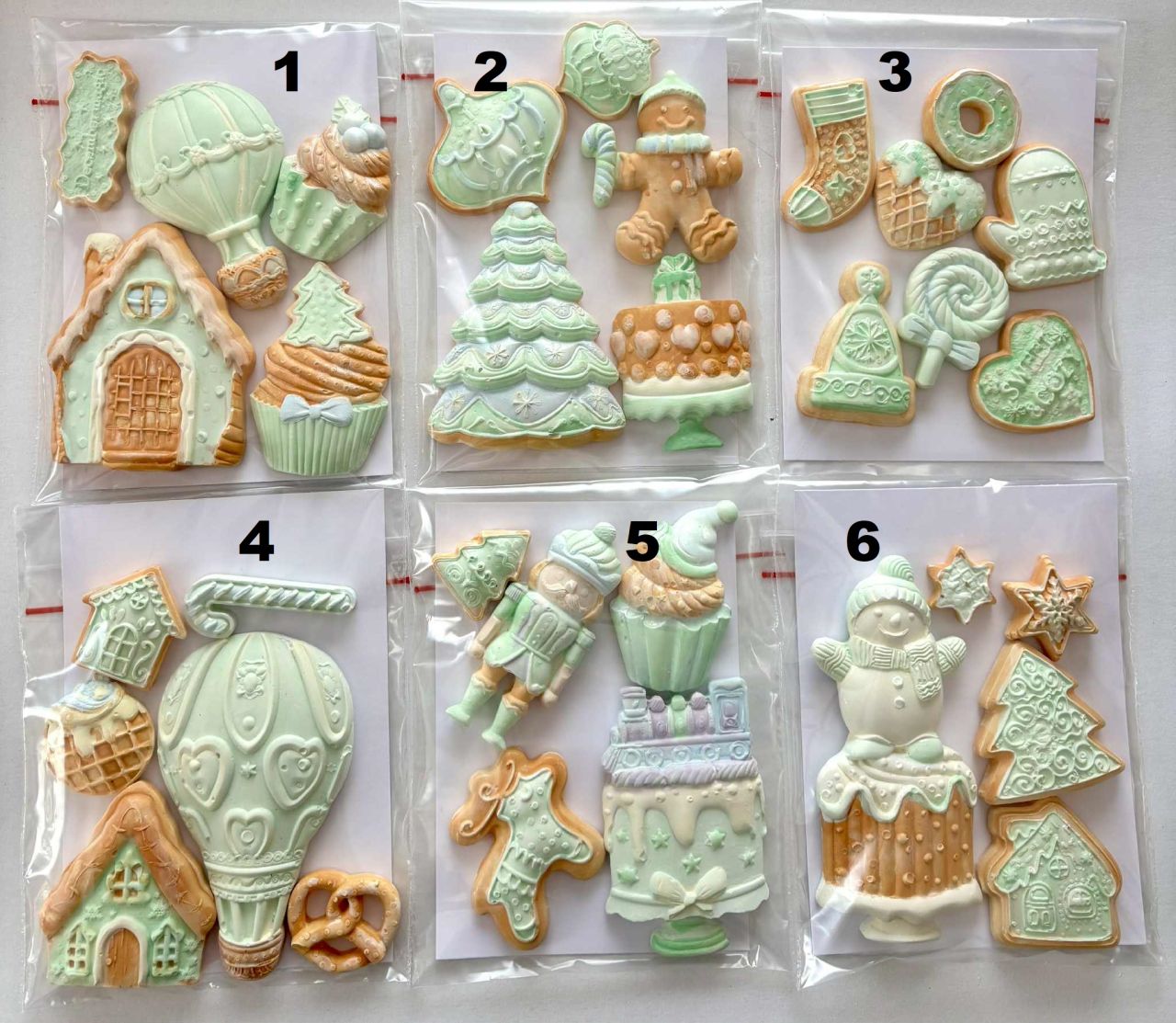 Gipsz lapos karácsonyi vegyes süti dísz szettek - 2 színben Gipsz lapos karácsonyi vegyes süti dísz szettek - 2 színben