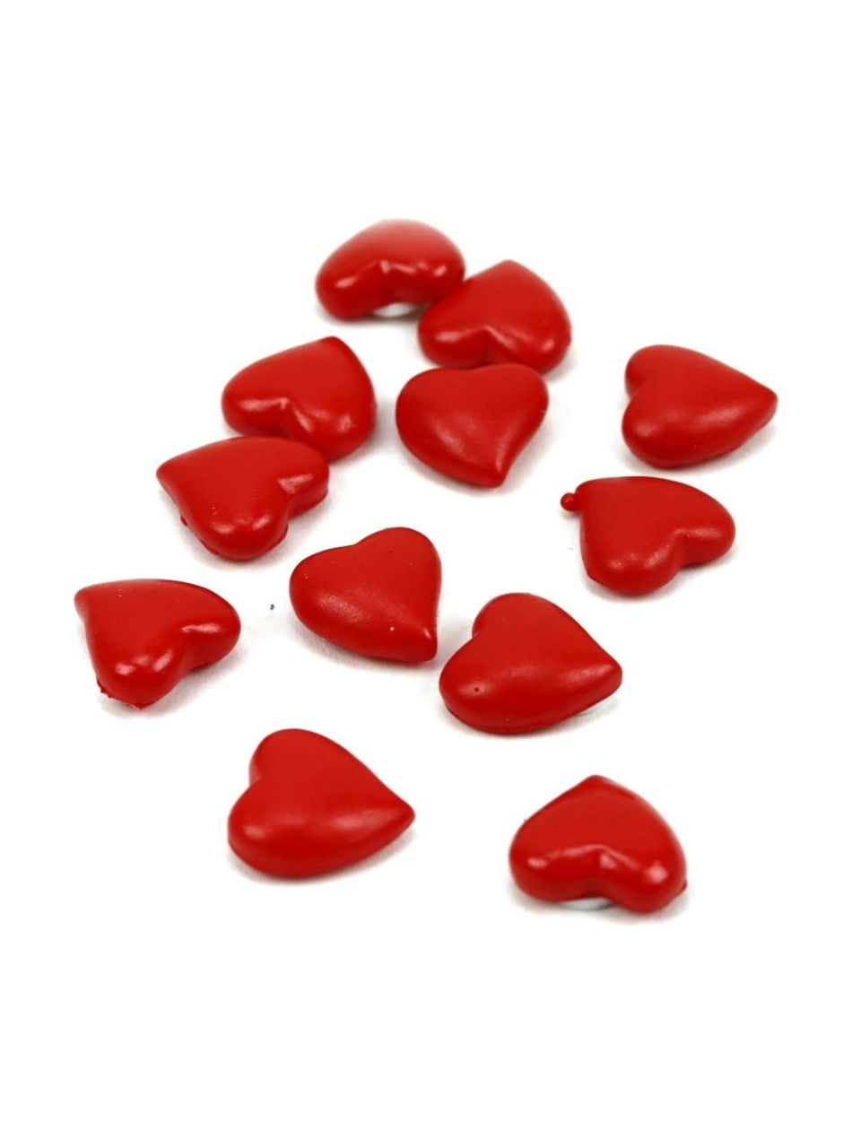 Polyresin öntapi szívek 2 cm 12 db / csomag