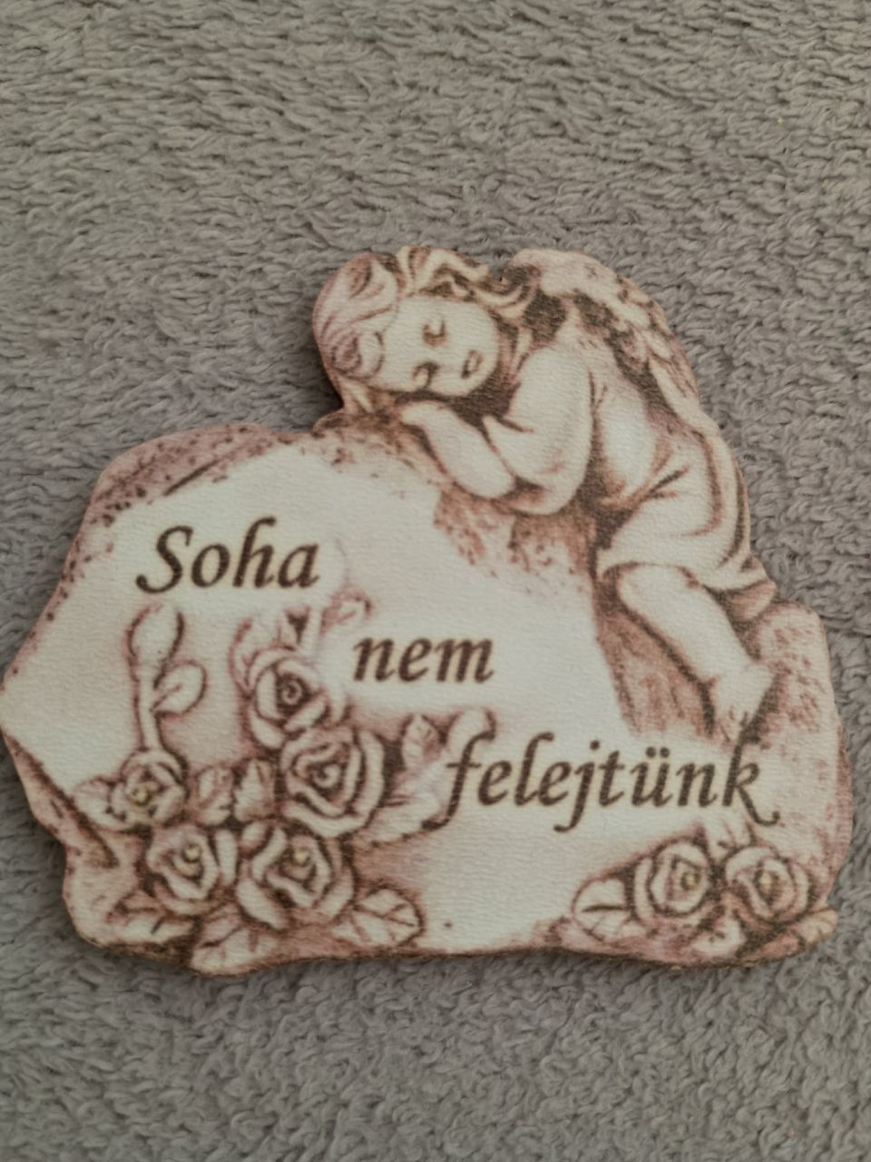 Kegyeleti tábla Soha nem nem felejtünk