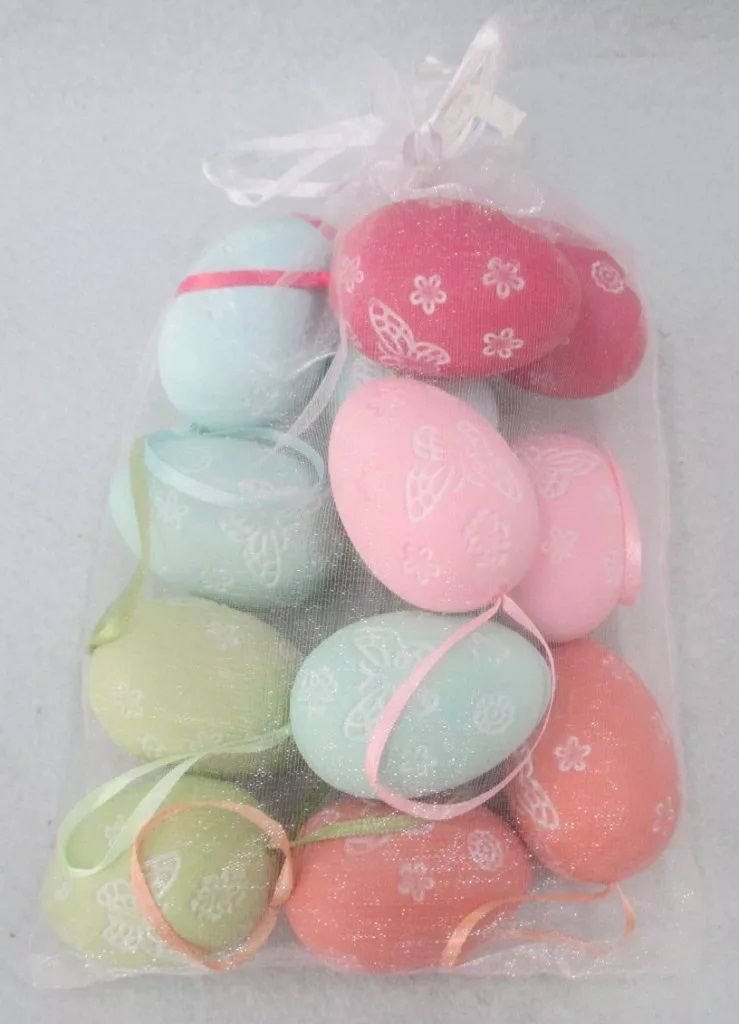 Virágmintás műanyag tojás 12 db / csomag 