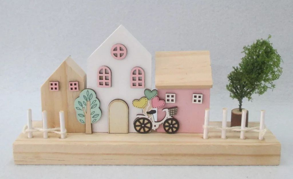 Fa házsor biciklivel 24 x 5 x 12 cm