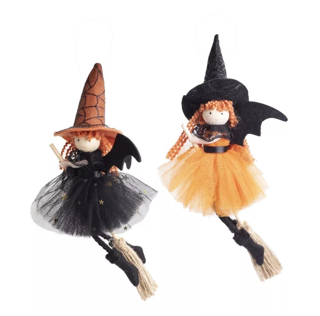 Textil akasztós boszorkány seprűn repülő 21 cm - 2 színben