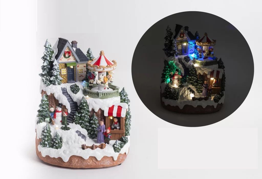 Téli falu leddel mozgó körhintával 18 x 21 cm