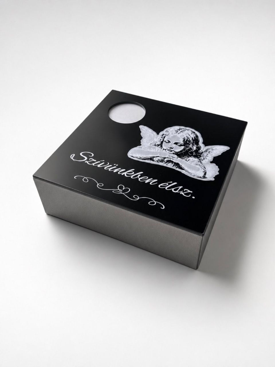 Prémium emlékszív – „Szívünkben örökké élsz” 15,5 cm Prémium emlékszív – „Szívünkben örökké élsz” 15,5 cm