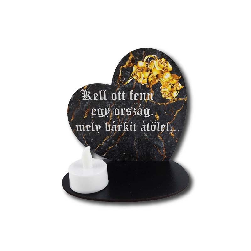 Kis talpas fa kegyeleti szív 12,5 × 13 cm – többféle mintával