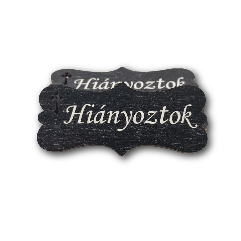 Fekete fa kegyeleti biléta kereszttel 3 × 7 cm – többféle felirattal Fekete fa kegyeleti biléta kereszttel 3 × 7 cm – többféle felirattal