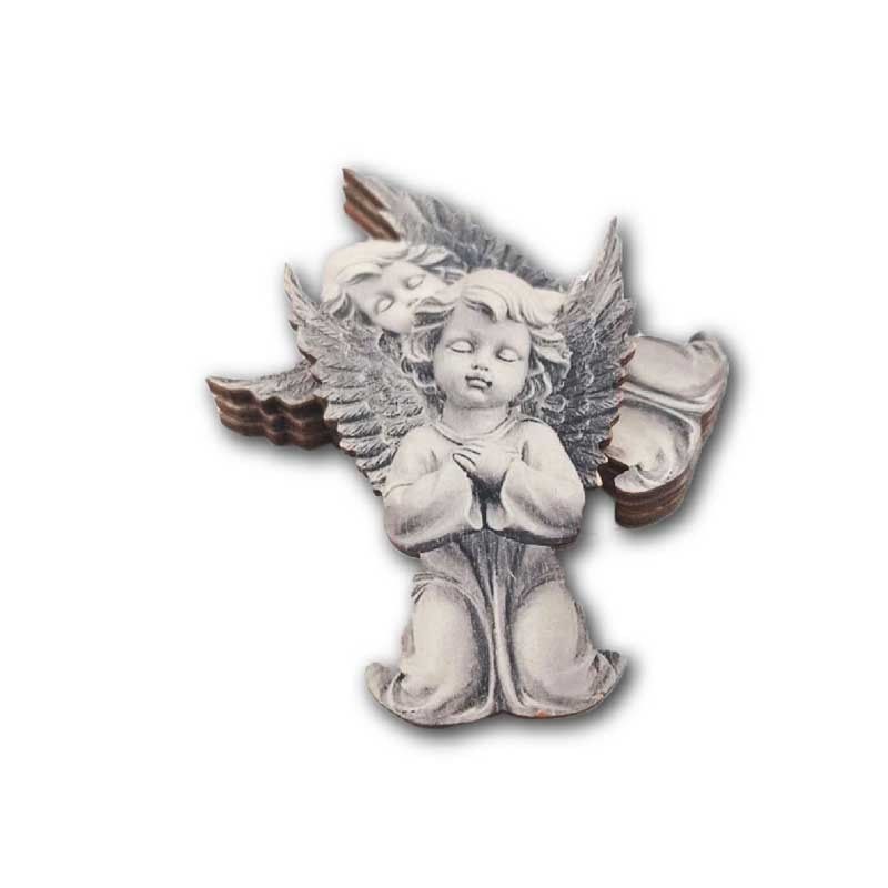 Térdelő angyal fa dísz – 4,5 × 7 cm
